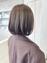 キャアリー(Caary) 福山市Caaryヘンリーボブ内巻き艶ボブ韓国ボブミントベージュ
