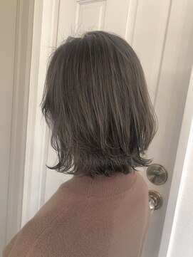 ロンドアベニール 北千住(Lond avenir) 20.30.40代◎前下がり切りっぱなしボブ　担当本田