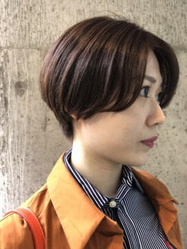 ウィーク 梅田(UiiC) 大人女性のためのくびれショート【uiic rira style】