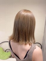 ニーナ ビューティーサロン(NINA Beauty Salon) #Wカラー#ミルクティーベージュ