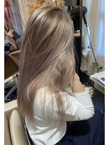 グリフィカ(grifica)&nbsp;ホワイトカラーのシャドールーツ