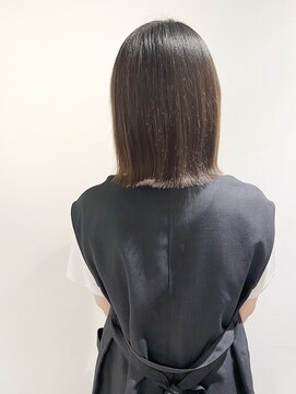 ラミエバイメルト 下北沢(lamie by melt) 【村上慶登】切りっぱなしボブ オリーブベージュ 透明感カラー