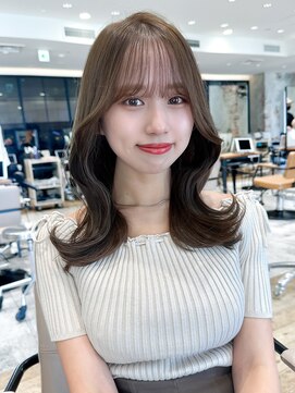 アフロート ルヴア(AFLOAT RUVUA) るなstyle 韓国風くびれヘア 20代30代40代 アッシュベージュ♪