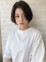 ヘアリゾート粋 新宿三丁目本店&nbsp;《前地 麻衣》30代/40代/50代　大人のこなれショートヘア