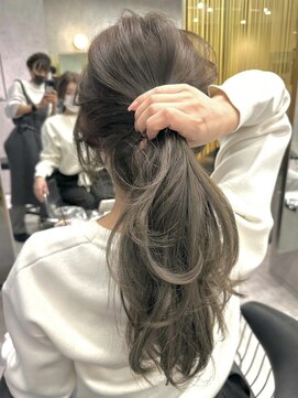 シティ(CITY) 大人気！オリーブベージュカラー×レイヤーカット　【CHICA】