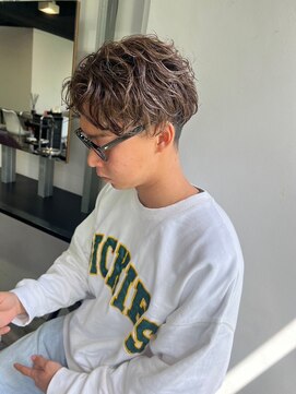 スティーロ 渋谷(Steelo) Steelo ニュアンスパーマ×グレーアッシュブラウン