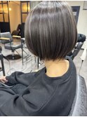 ショートボブ