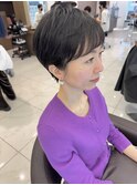 黒髪でも大人かわいいミニマムショート