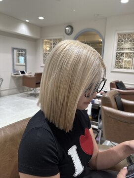 フレーム へアアンドトリートメント 天王寺北口店(FRAME) ホワイトベージュ