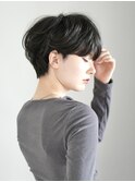 切りっぱなしショート・ボブ/絶壁解消/前髪なし/40代/30代/丸顔