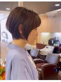 ショートボブ