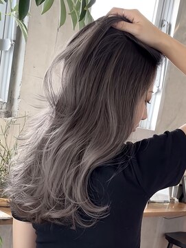 ヨロ 渋谷(YOLO) 韓国ヘアーハッシュカットレイヤーカットハイライトカラー