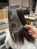 ラソ プエルト(LAZO puerto)&nbsp;思わず触れたくなる、艶まとまりストレート
