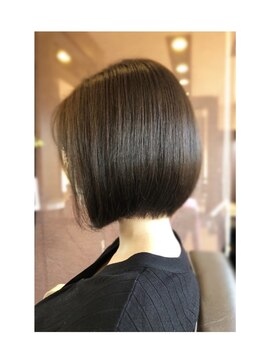 カーサインフィニテイ Hair Design caRsa INFINITY ミディアムボブ