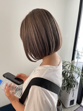 トレス(TRESS) 切りっぱなしボブ　シアーベージュ　ミルクティーグレージュ