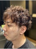 束感スパイラルパーマ無造作レイヤーカット