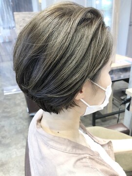 ビースリー ロア 耳掛けショート　2021/9/23