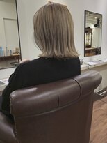 インビテーション(invitation) シアベージュ