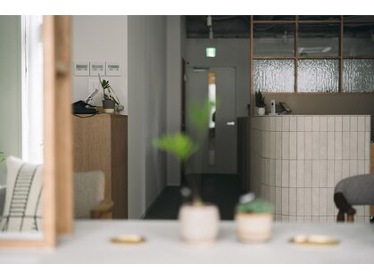 シロ 甲東園店(SHIRO)の写真