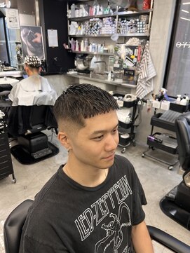 スタッグス 北千住(STUG'S) スペインカール/スパイキーショート[北千住/理容室]