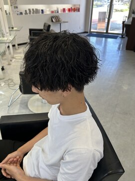 ディーボーイリタ 光の森(D-BOY Lita) 波巻きツイストMIXパーマ