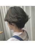 ショートボブ×ミントグレージュ