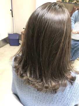 ヘアアンドメイクフリッシュ(HAIR&MAKE FRISCH) ネイビーグレージュ