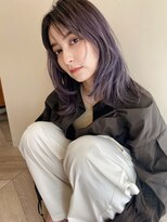大人顔まわりレイヤーくびれウルフミディアム