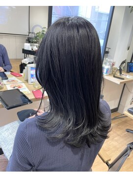 リアントウキョウ(Lian.Tokyo) （中目黒徒歩1分）春にぴったり軽めレイヤー外ハネミディ