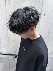【FLAME 天文館】波巻きスパイラルパーマ×黒髪マッシュヘア