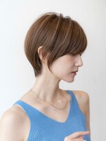 20代30代大人可愛い斜めバング小顔ショートシルキーベージュ