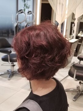 ミック ヘアアンドメイクアップ 高田店(miq Hair&Make up) デジタルパーマ/ゆるふわボブ/艶感バイオレット/赤髪/秋カラー