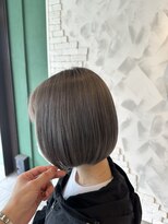 リノ カルバリ(Lino Calbari)&nbsp;ミニボブ×パールグレー