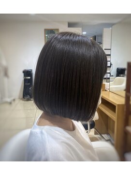 メゾンブラン アヴェダ(Maison Blanc AVEDA) ショートボブ