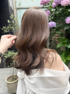 ティエラ 原宿 表参道(Tierra) 【関日葉里】柔らかオリーブベージュ