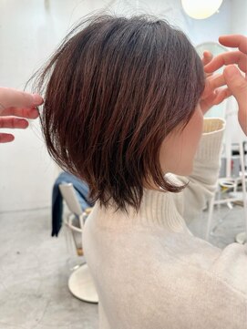 ロミー 本厚木(ROMMY.) くびれウルフレイヤーカットナチュラルブラウン◎20代～50代