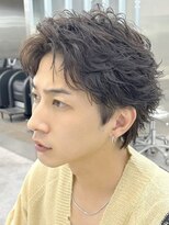 フィフス(fifth) 原宿毛流れフェザーパーマショートセンターパートカット刈り上げ