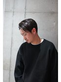 スッキリ前下がりのショートスタイル