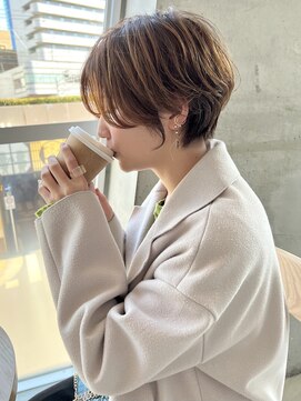 ジアン バイ ミルボン NU茶屋町+(GIEN by milbon) 大人のセンターパート/ショートパーマ/透明感カラー@田中俊成