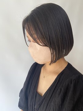 ヘアデザイン ファブロ(hair design FABRO.) - 切りっぱなしボブ × カーキグレージュ -