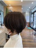 癖毛もまとまるショートスタイル