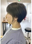 大人ヘルシースタイルショコラアッシュふんわりカールショート