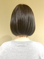 ゼン(Zen.) アッシュベージュ×ボブ