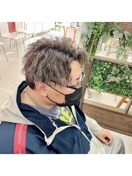 ヘアアンドビューティ ガーデン ベルモール店(HAIR AND BEAUTY GARDEN) ツイスパ×ハイライト×アッシュブラウン