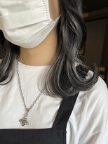 ライリー(riley)&nbsp;イヤリングカラー ホワイトグレージュ