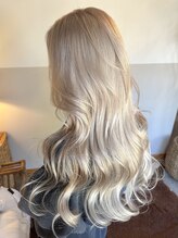 ヘアーデザインサロン スワッグ(Hair design salon SWAG) white blonde