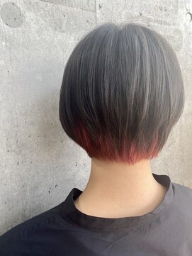 ショートヘア×インナー　シャインレッド