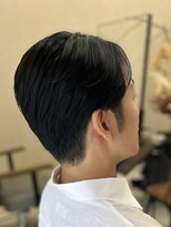 エリン バイ リル ヘアー 本陣(eLin by LiL hair)&nbsp;ナチュラル刈り上げフェザーショート