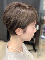 ヘアークリアー 春日部 大人かわいい耳かけショートスタイル/白髪ぼかし/30代40代50代