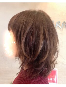 セレブラル(CELEBRAR) ミディアムヘア